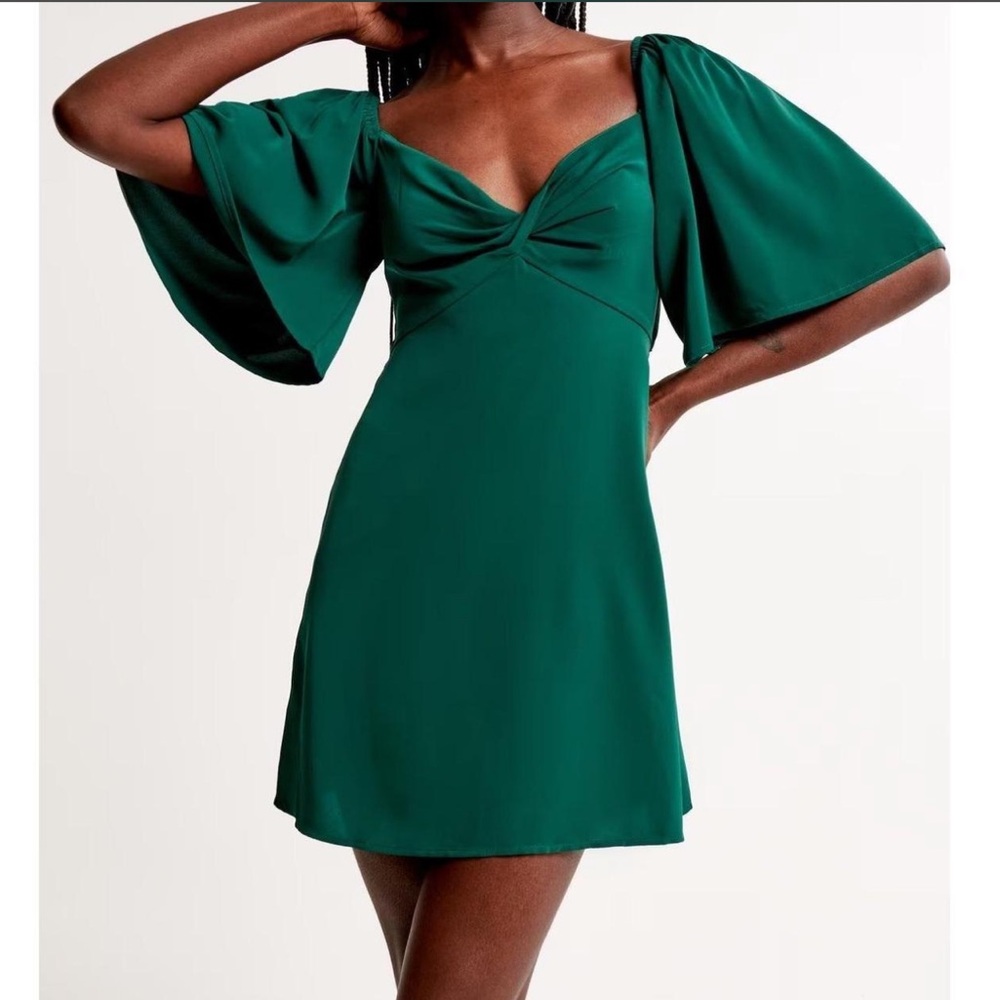 A&F Tall Emerald Green Angel Sleeve Mini Skort Dress